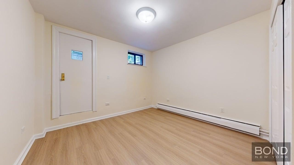 East 84th Street - Photo 10