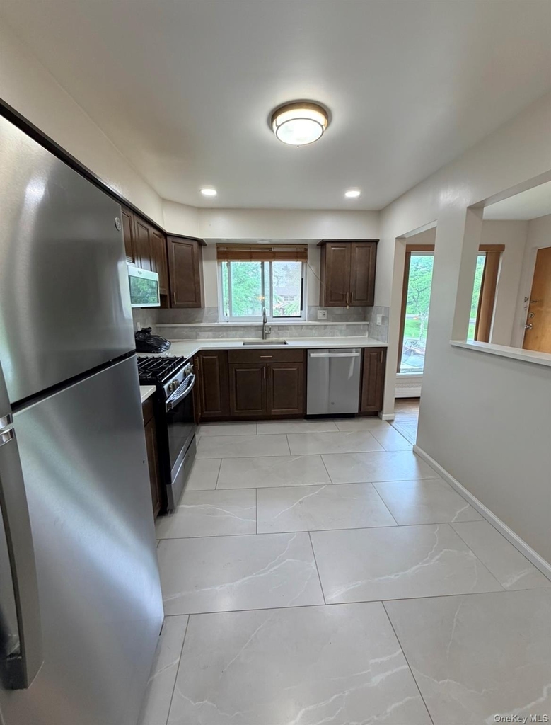 3 Barnett Drive - Photo 3