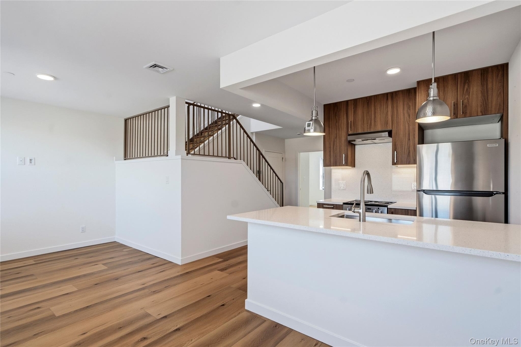 6245 60th Street - Photo 2