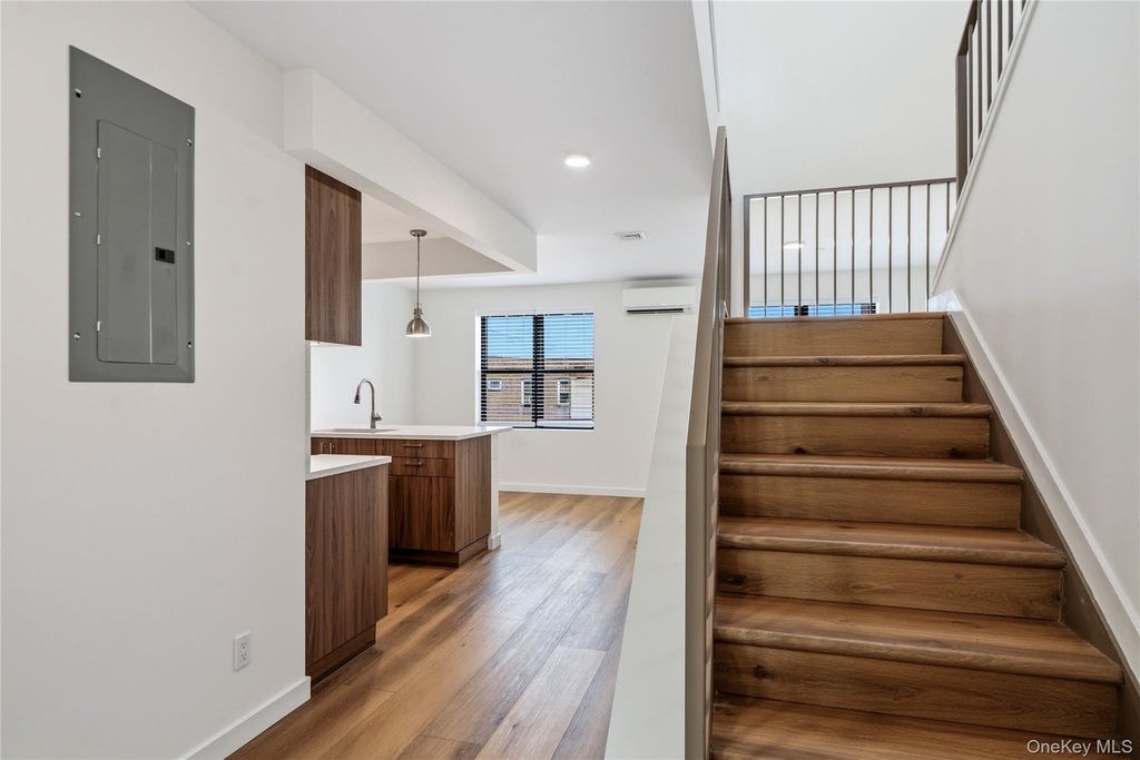 6245 60th Street - Photo 3