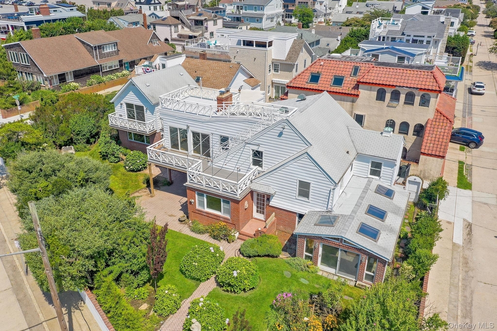 12 Ocean Boulevard - Photo 0