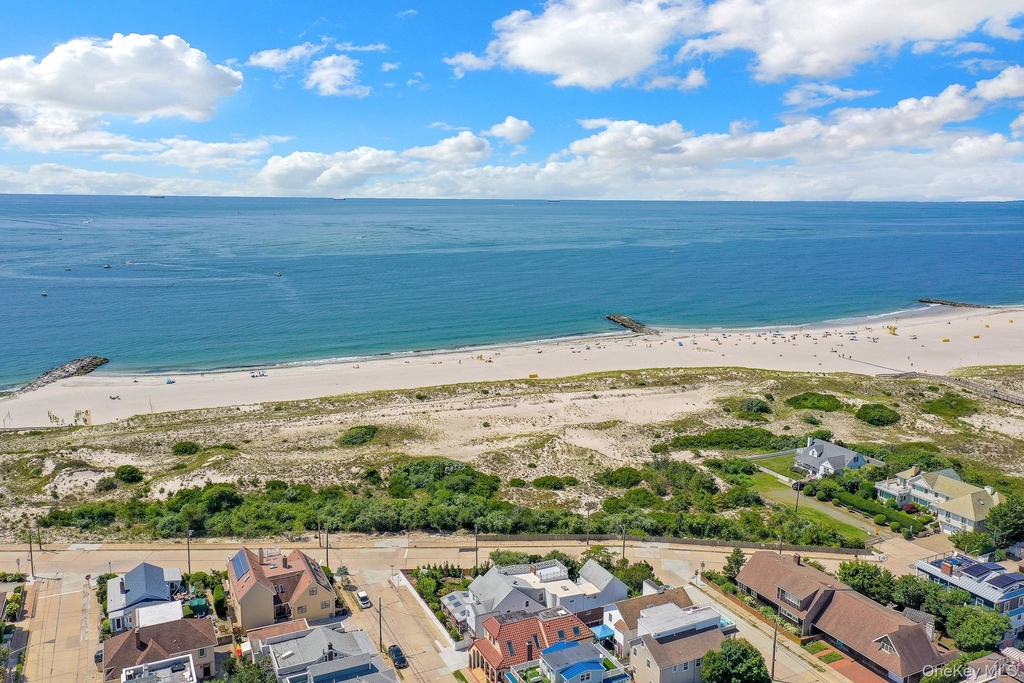 12 Ocean Boulevard - Photo 2
