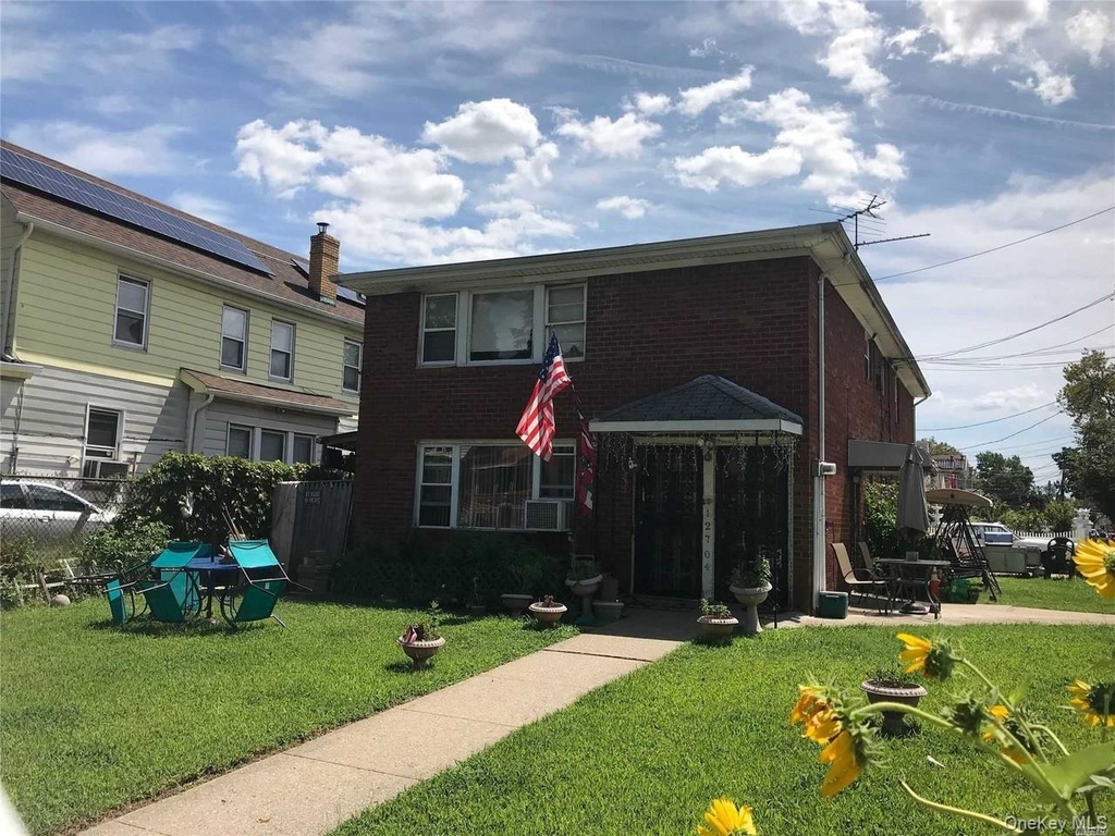 127-04 115 Avenue - Photo 0
