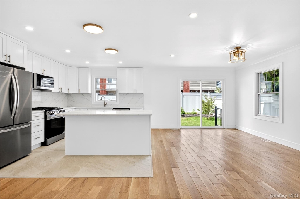 37 Corchaug Avenue - Photo 7