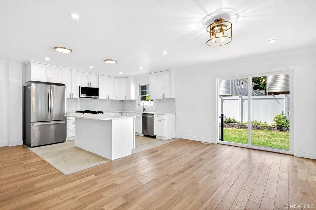 37 Corchaug Avenue - Photo 8