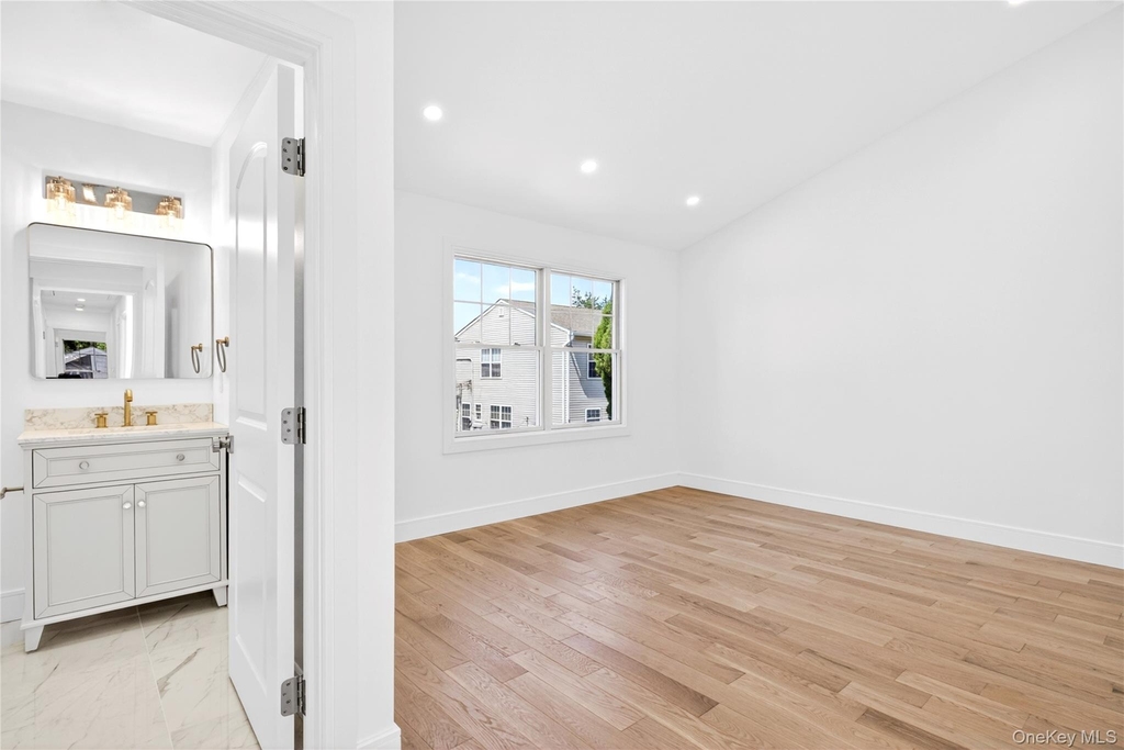 37 Corchaug Avenue - Photo 12