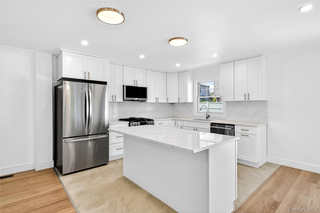 37 Corchaug Avenue - Photo 10
