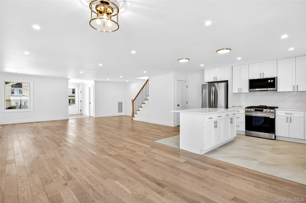 37 Corchaug Avenue - Photo 6
