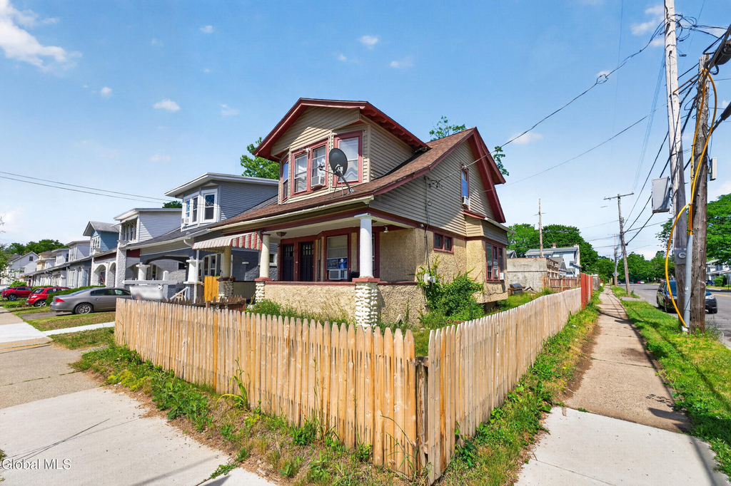 27 Mckinley Street - Photo 0