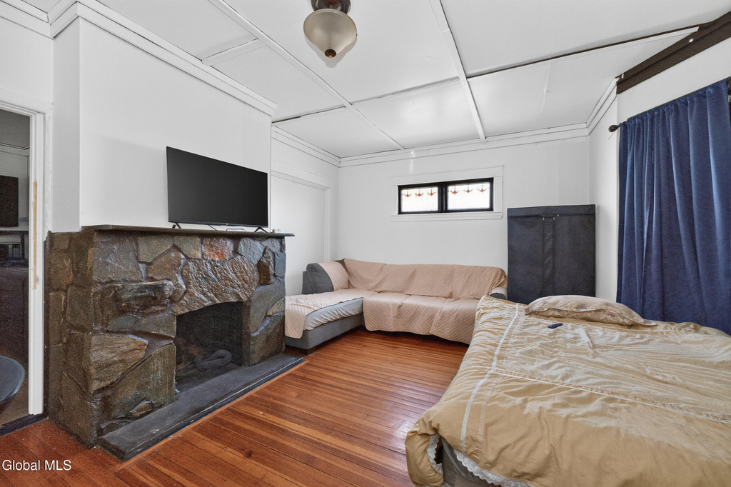 27 Mckinley Street - Photo 3