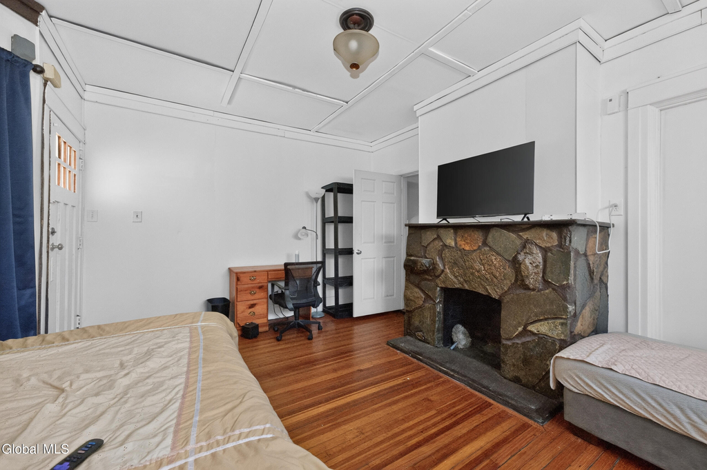 27 Mckinley Street - Photo 5
