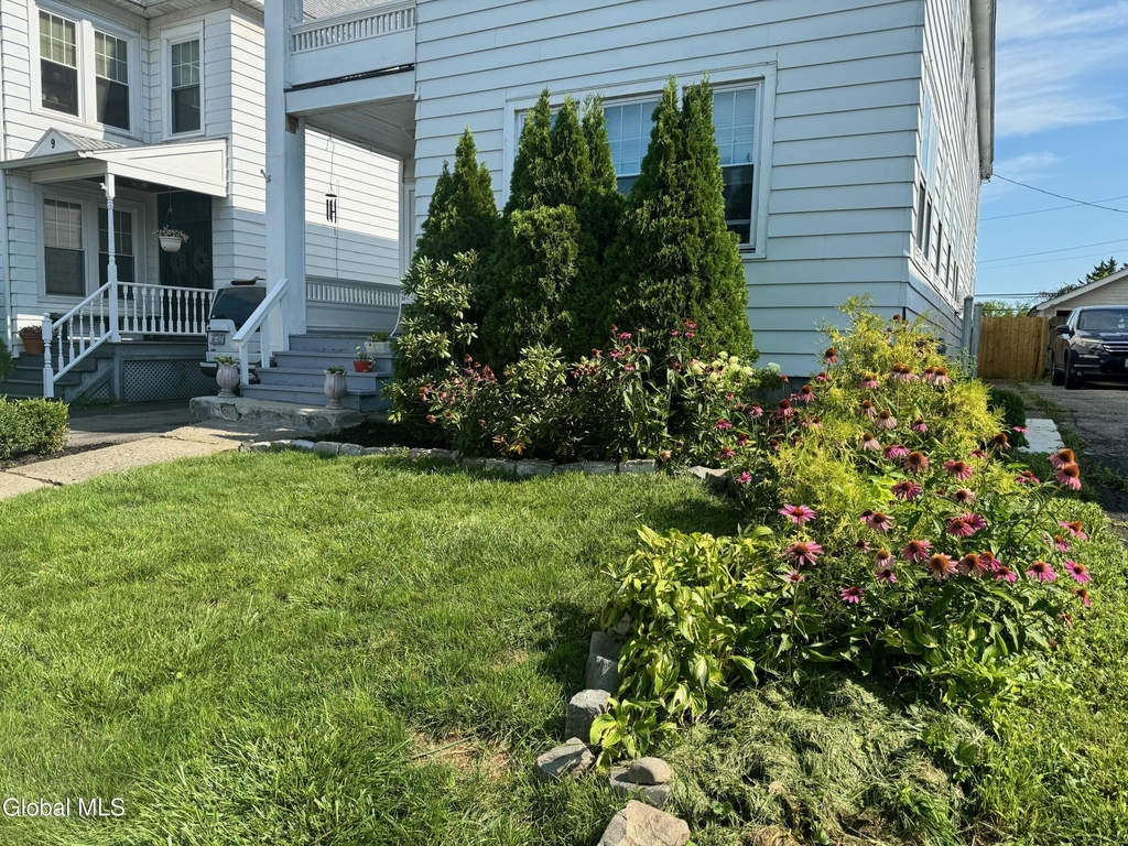 7 Edison Avenue - Photo 2