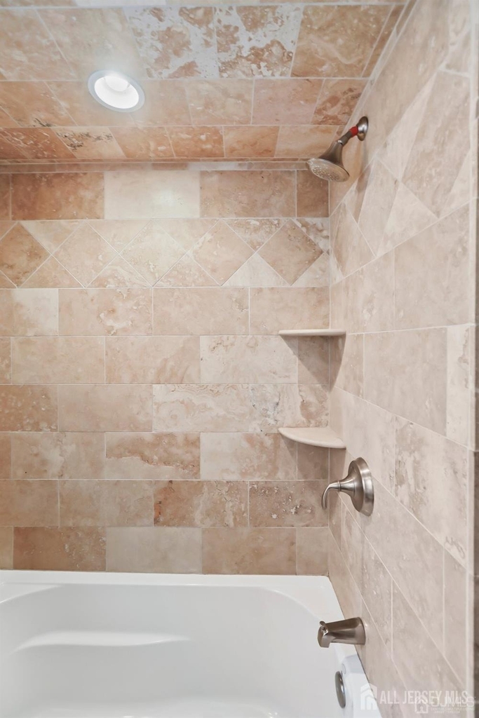 262 Wall Street - Photo 10