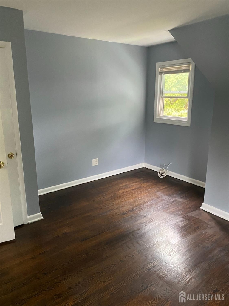 813 Lincoln Avenue - Photo 5