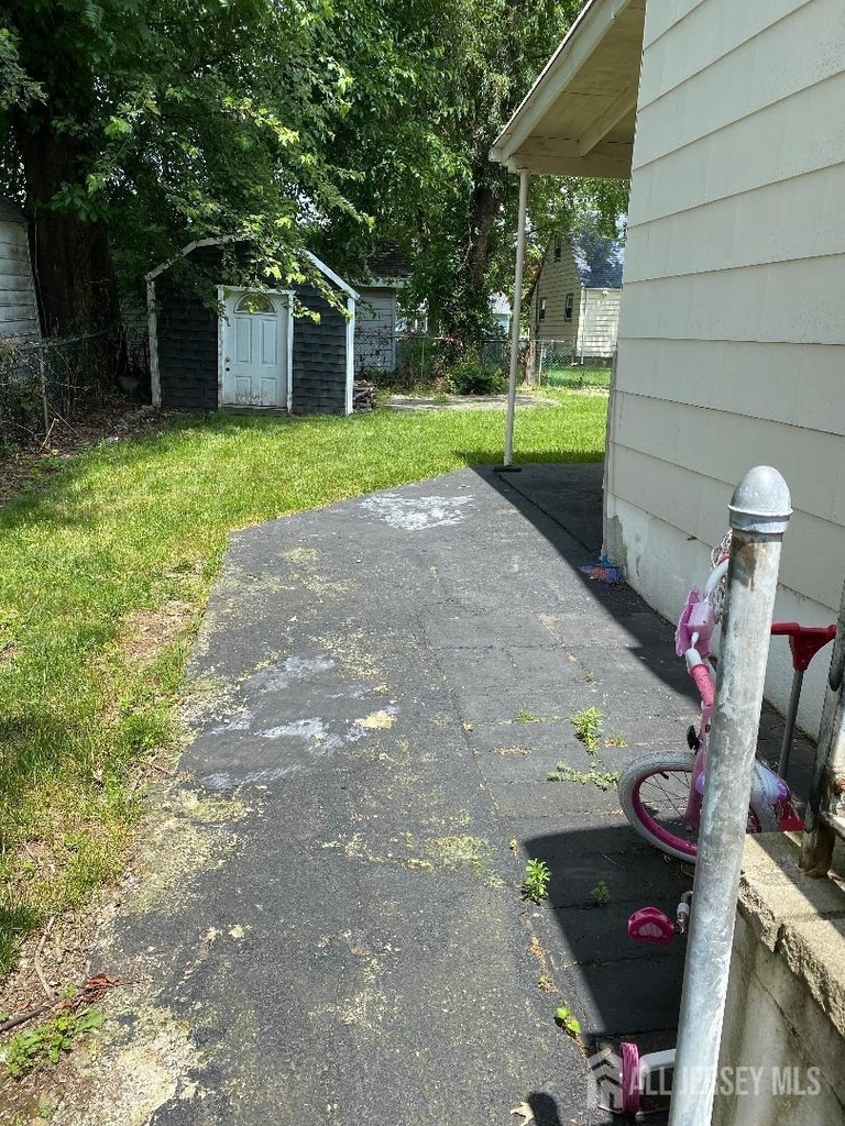 813 Lincoln Avenue - Photo 6