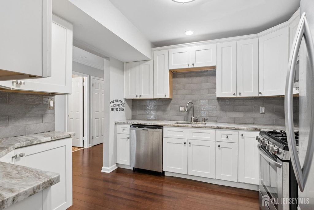 6 Bradford Drive - Photo 5