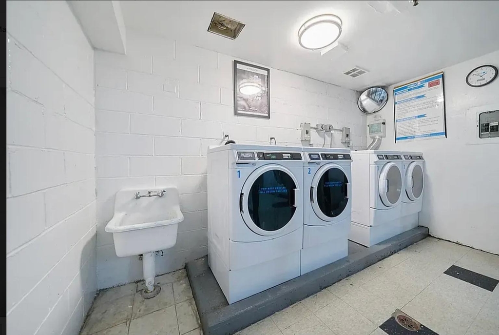 337 W 43rd Street - Photo 13