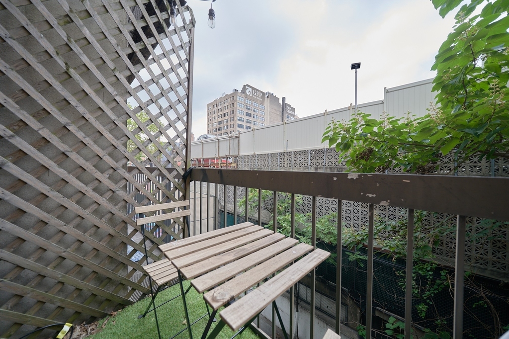 337 W 43rd Street - Photo 1