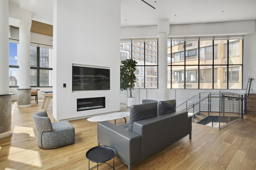 275 W 96th Street - Photo 12