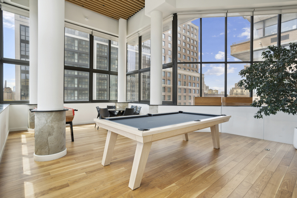 275 W 96th Street - Photo 13