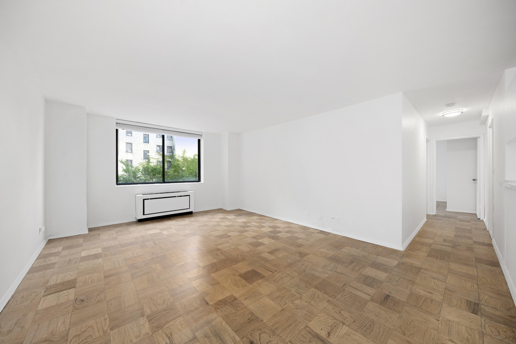 275 W 96th Street - Photo 1