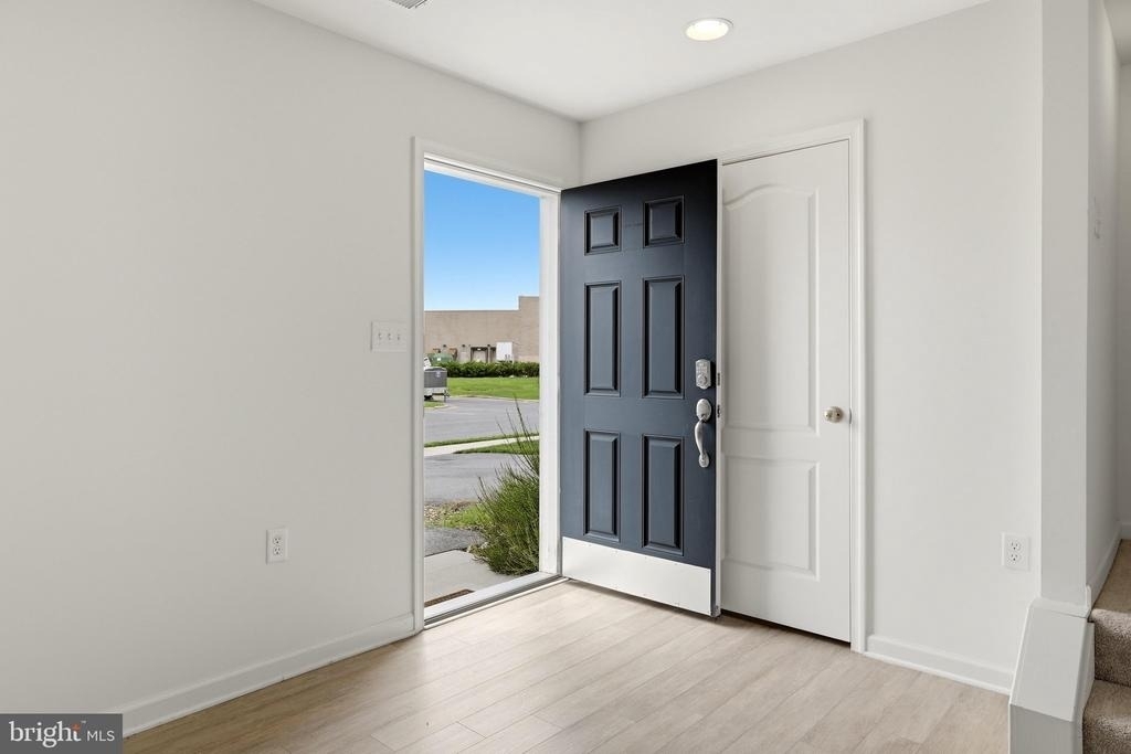 658 Thumper Drive - Photo 2