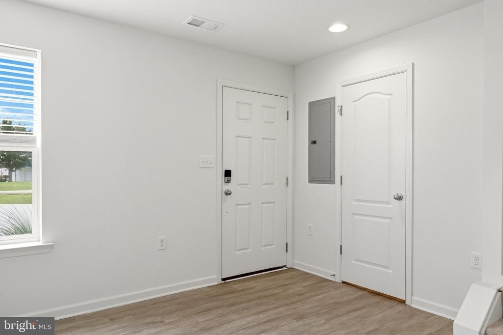 658 Thumper Drive - Photo 3
