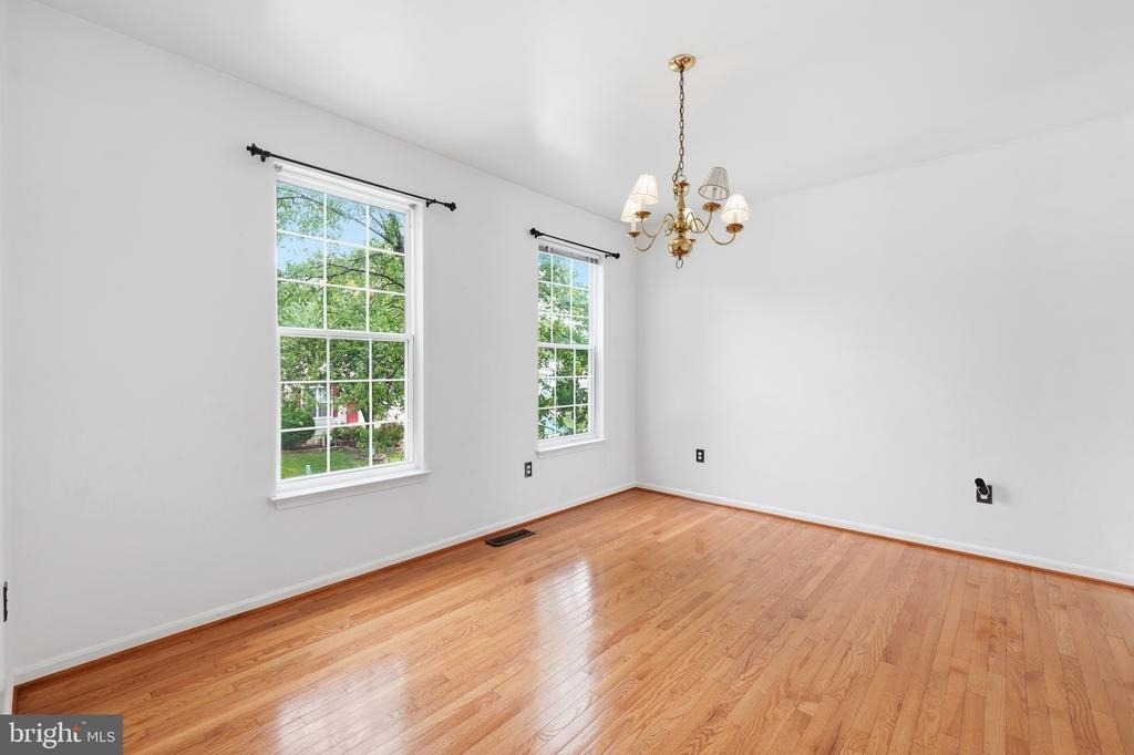 2917 Markhams Grant Drive - Photo 9