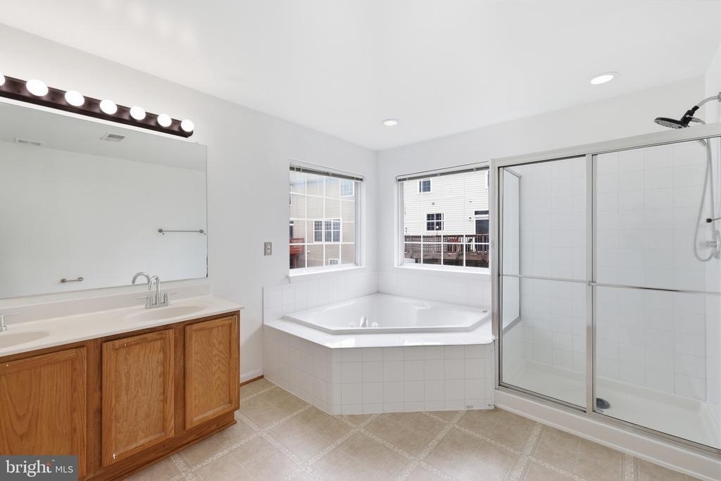 2917 Markhams Grant Drive - Photo 37
