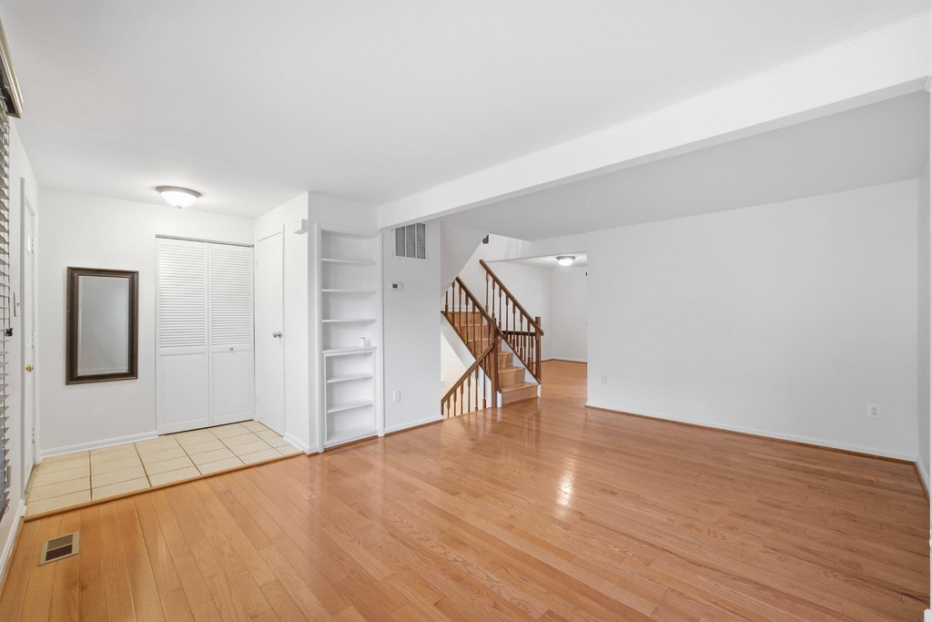 7998 Tyson Oaks Circle - Photo 3