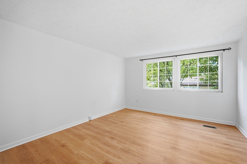 7998 Tyson Oaks Circle - Photo 7
