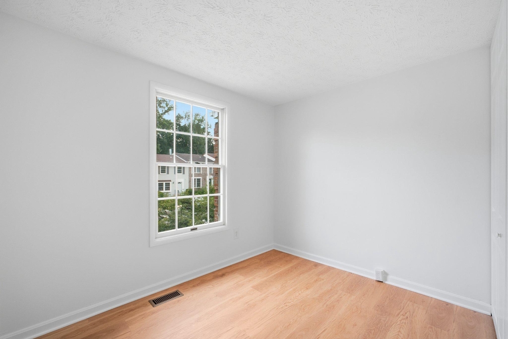 7998 Tyson Oaks Circle - Photo 13