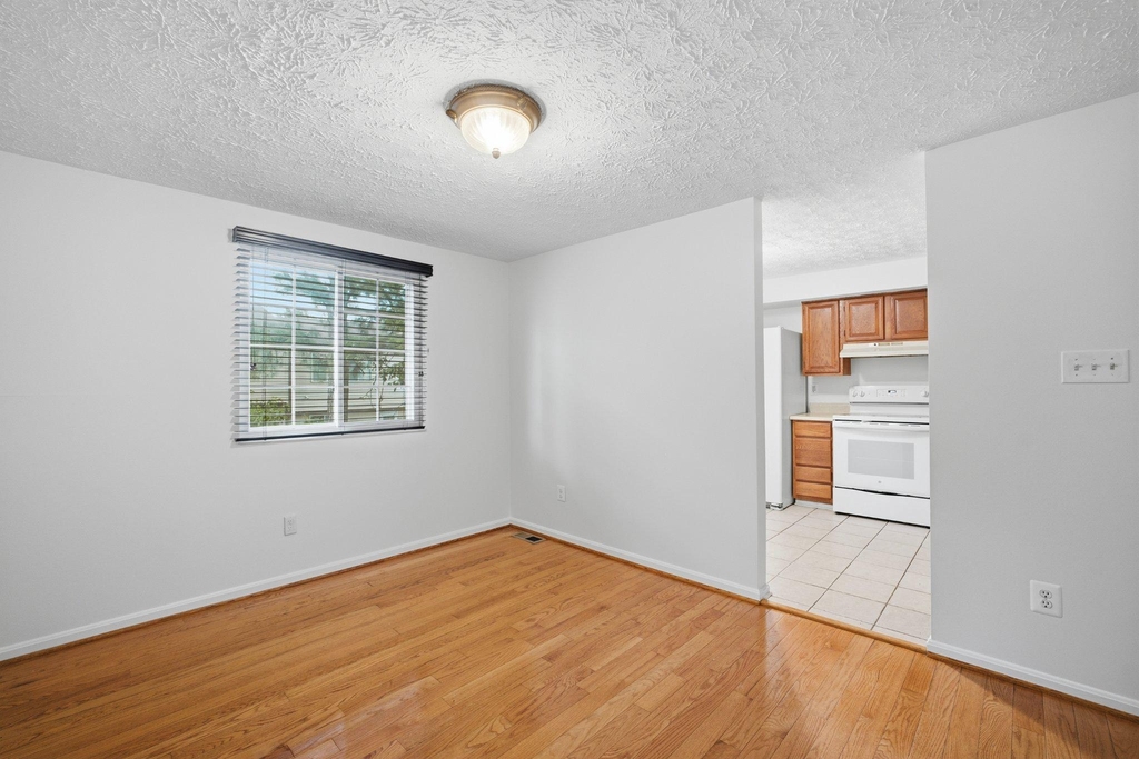 7998 Tyson Oaks Circle - Photo 5