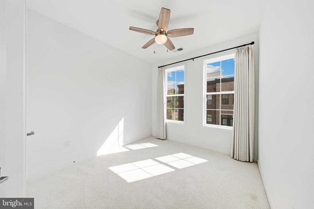 1773 Violet Ridge Place - Photo 31