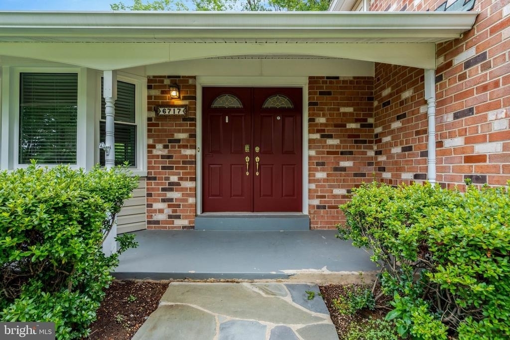 6717 Reynard Drive - Photo 3
