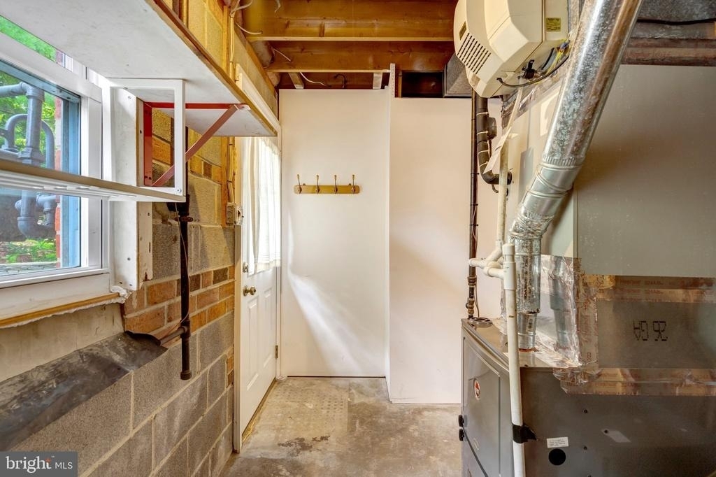 6717 Reynard Drive - Photo 36