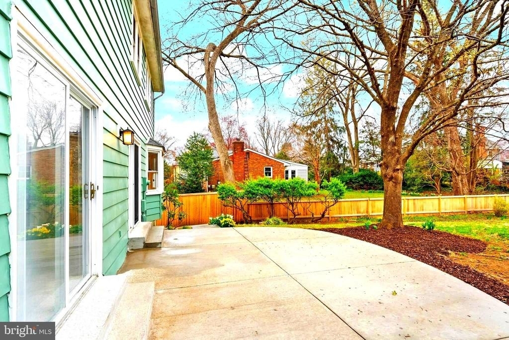 7109 Davis Court - Photo 45