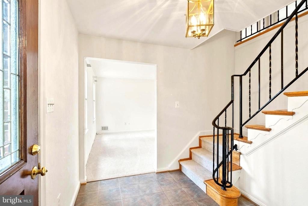 7109 Davis Court - Photo 4
