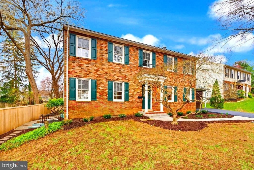 7109 Davis Court - Photo 3