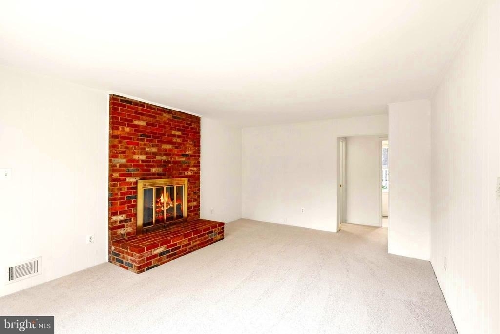 7109 Davis Court - Photo 16