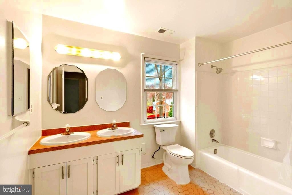 7109 Davis Court - Photo 34