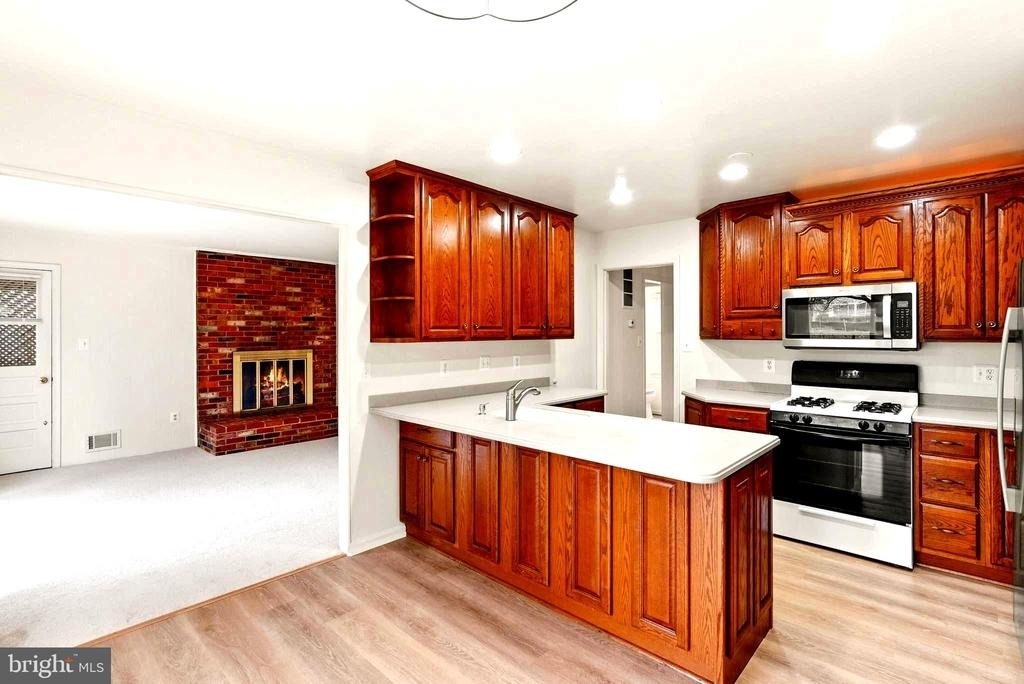 7109 Davis Court - Photo 13