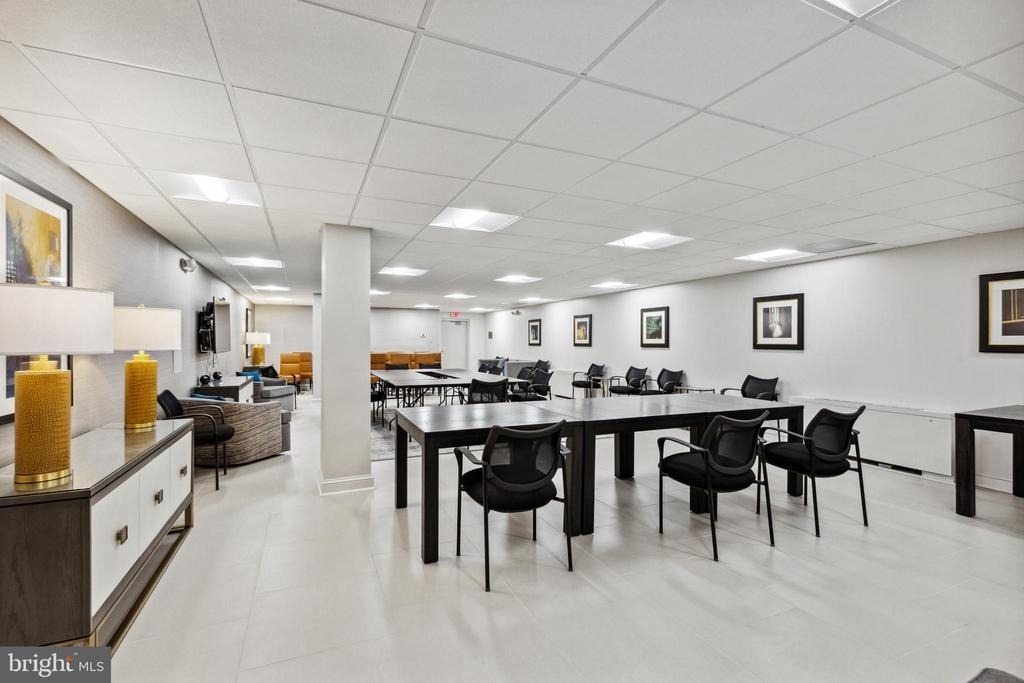 1200 N Nash Street - Photo 31