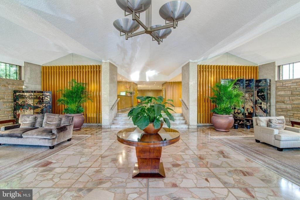 1200 N Nash Street - Photo 3