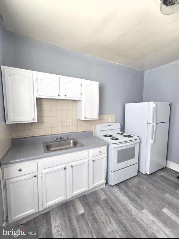 5122 Greene Street - Photo 2