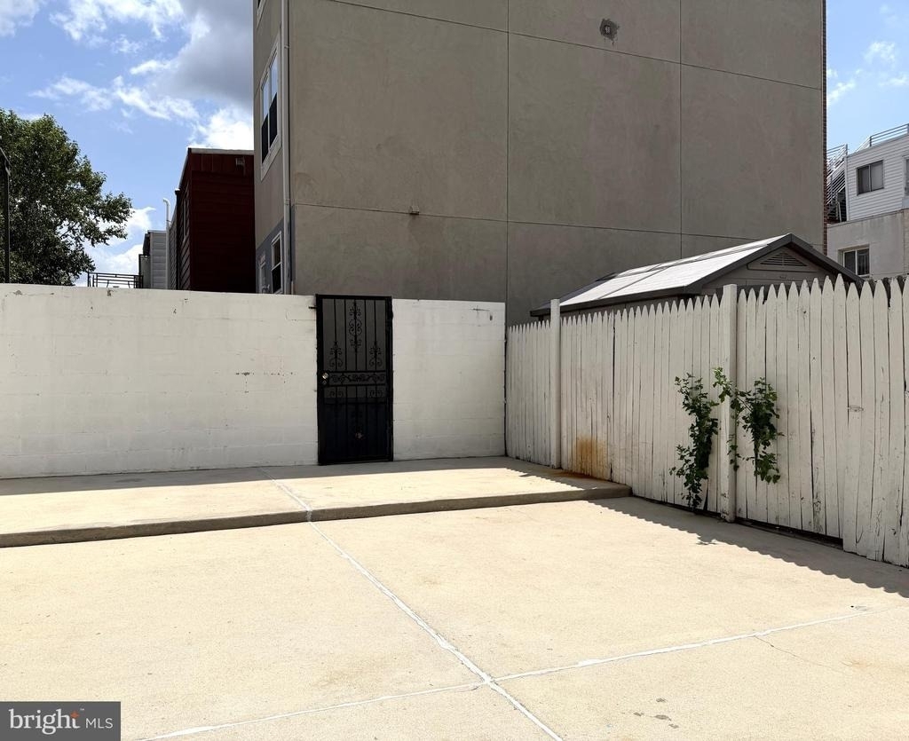 1233 S Broad Street - Photo 9