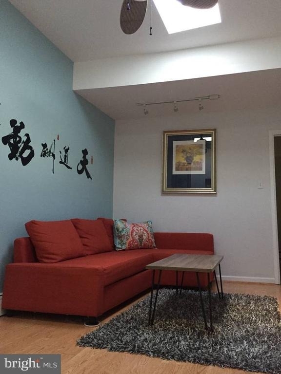 1008 S 8th Street - Photo 1