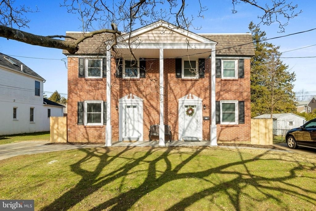 517 Highland Avenue - Photo 0