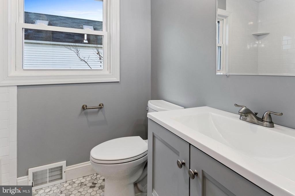 517 Highland Avenue - Photo 17