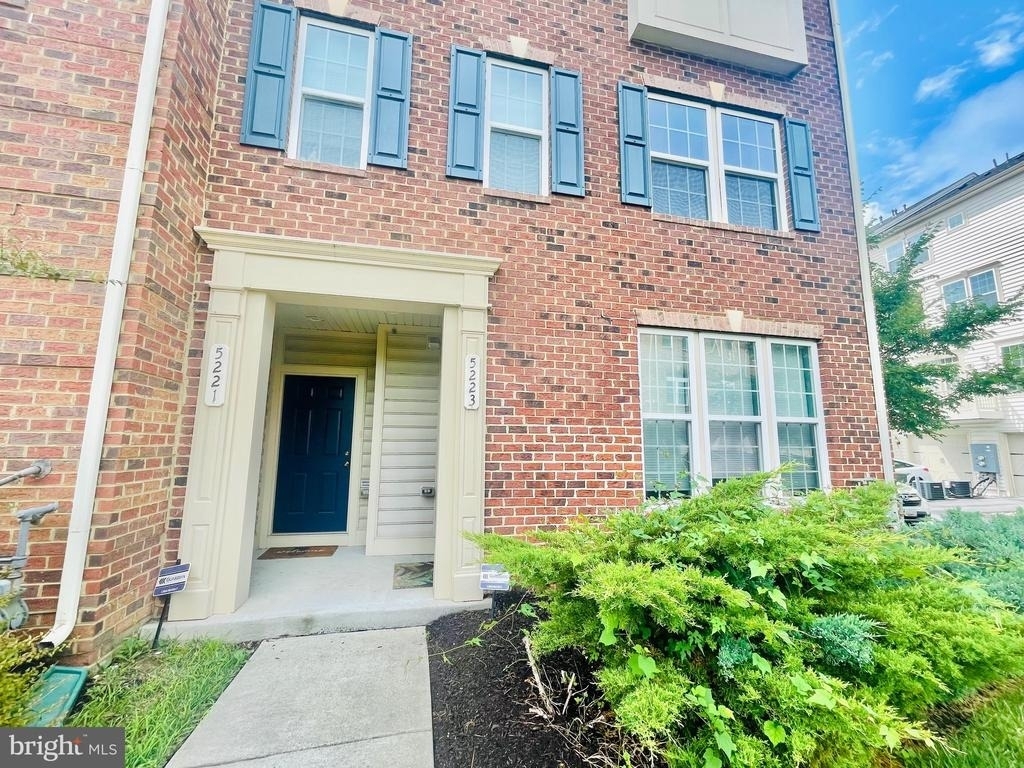 5221 Sable Court - Photo 2